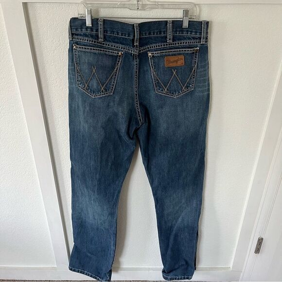 Wrangler Retro Men's 36 x 32 Slim Boot Jeans NWT - Picture 1 of 14